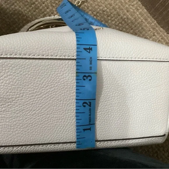 Michael Kors Small Ring Bucket-shoulder strap Light Cream with Gold Accents NWOT - Picture 10 of 11